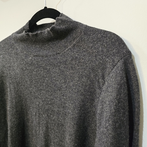 Vince Charcoal Gray Cashmere Mock Neck Sweater - Picture 3 of 5